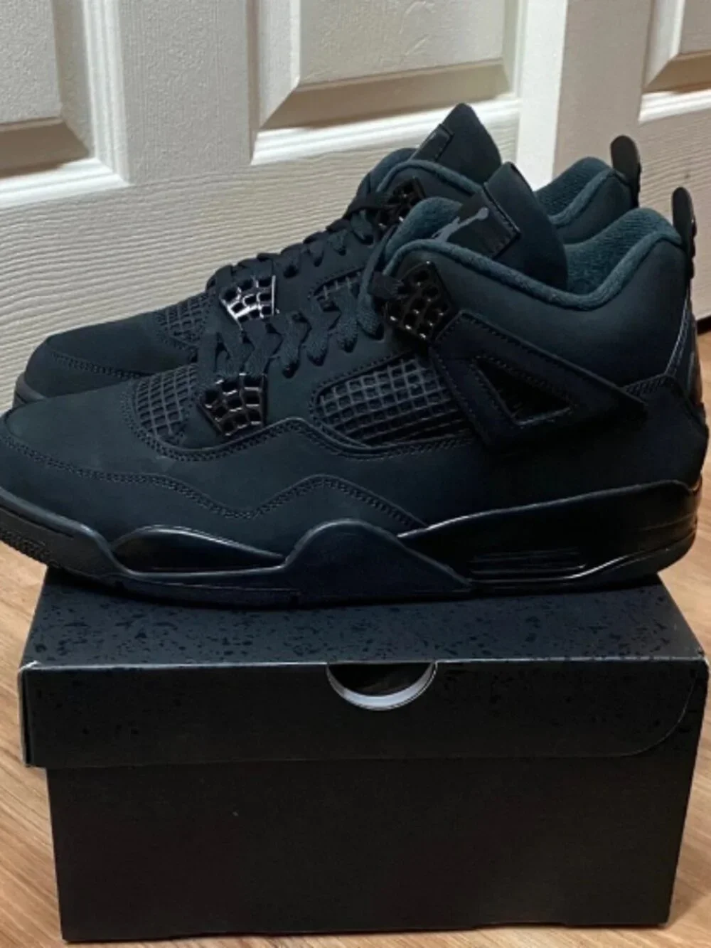 2025 Nike Air Jordan 4 Retro “Black Cat”
